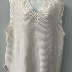 womens HM white chunky v-neck sweater vest - sz M