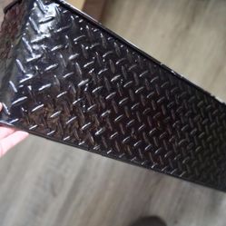Diamond Plate Shelf Jet Black