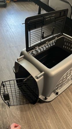 $35 2-door Pet Carrier, top/side loading