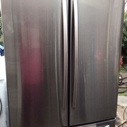 Samsung French Door Refrigerator  (W 33)