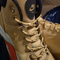 Nike MENOA Leather Mens Size 11