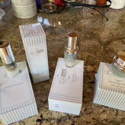 Lola Soap - Bath Lab Facil Care Collection/ Everything 50% Off