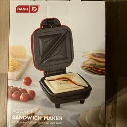 Dash Pocket Sandwich Maker