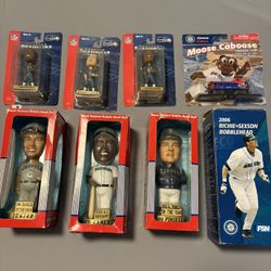 Sports Memorabilia/Bobble Heads  