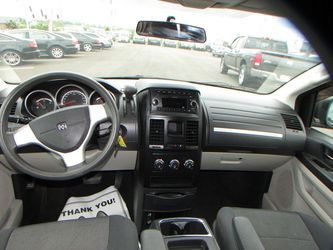 2009 Dodge Grand Caravan Thumbnail