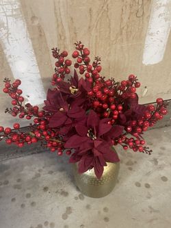 Christmas Flower Arrangement 