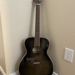 Brand New Alvarez Guitar !