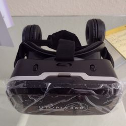 New Utopia 360 Pro Series Virtual Reality 3D w Headphones 