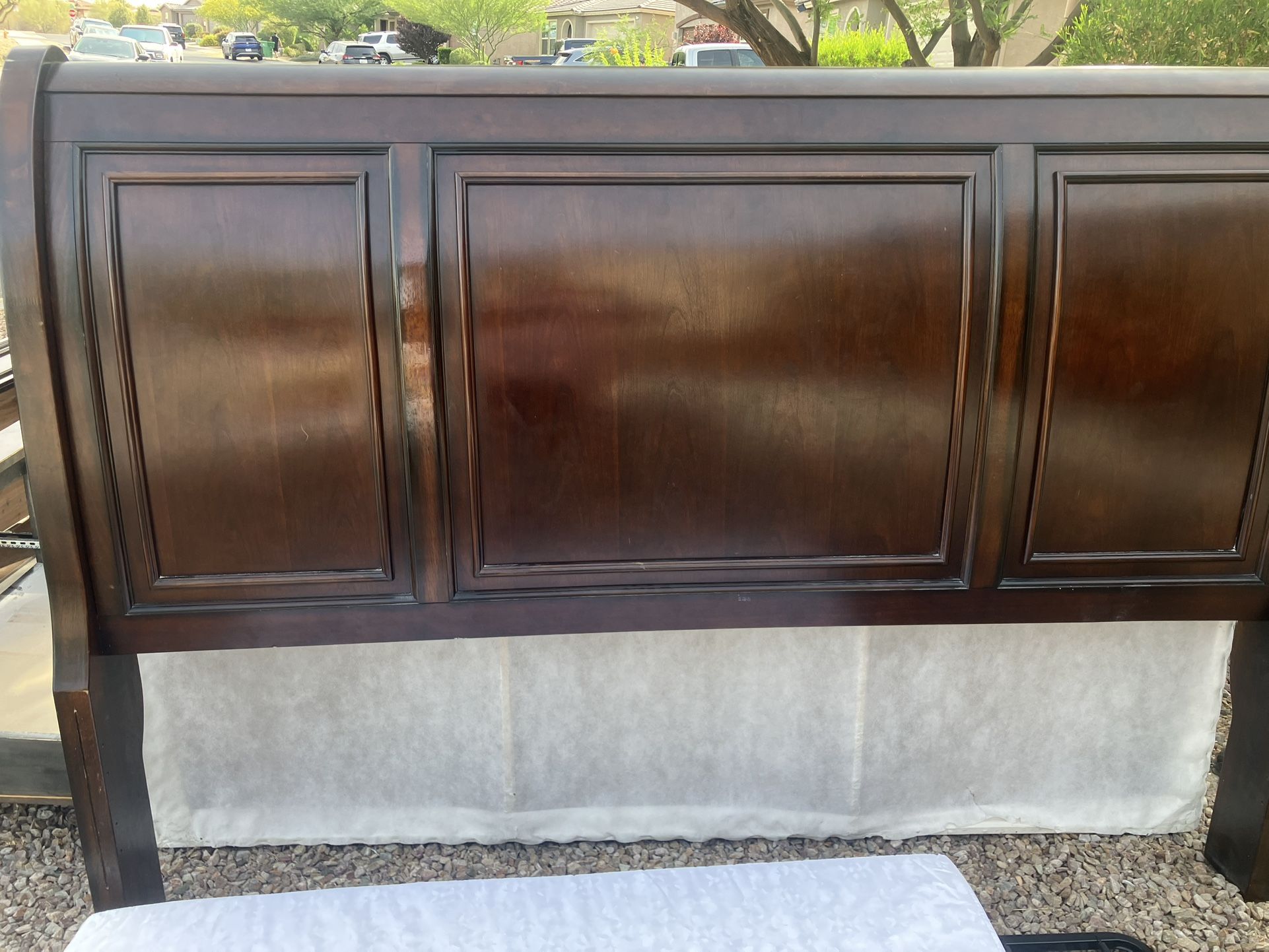 King Platform Bed