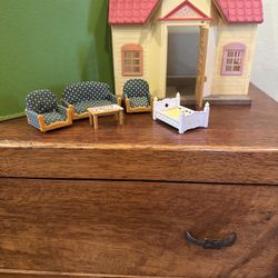 Epoch Calico Critters Cozy Cottage & Furniture