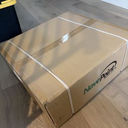 Brand New Navepoint 19 in wide // 12 u // 17 in deep // White