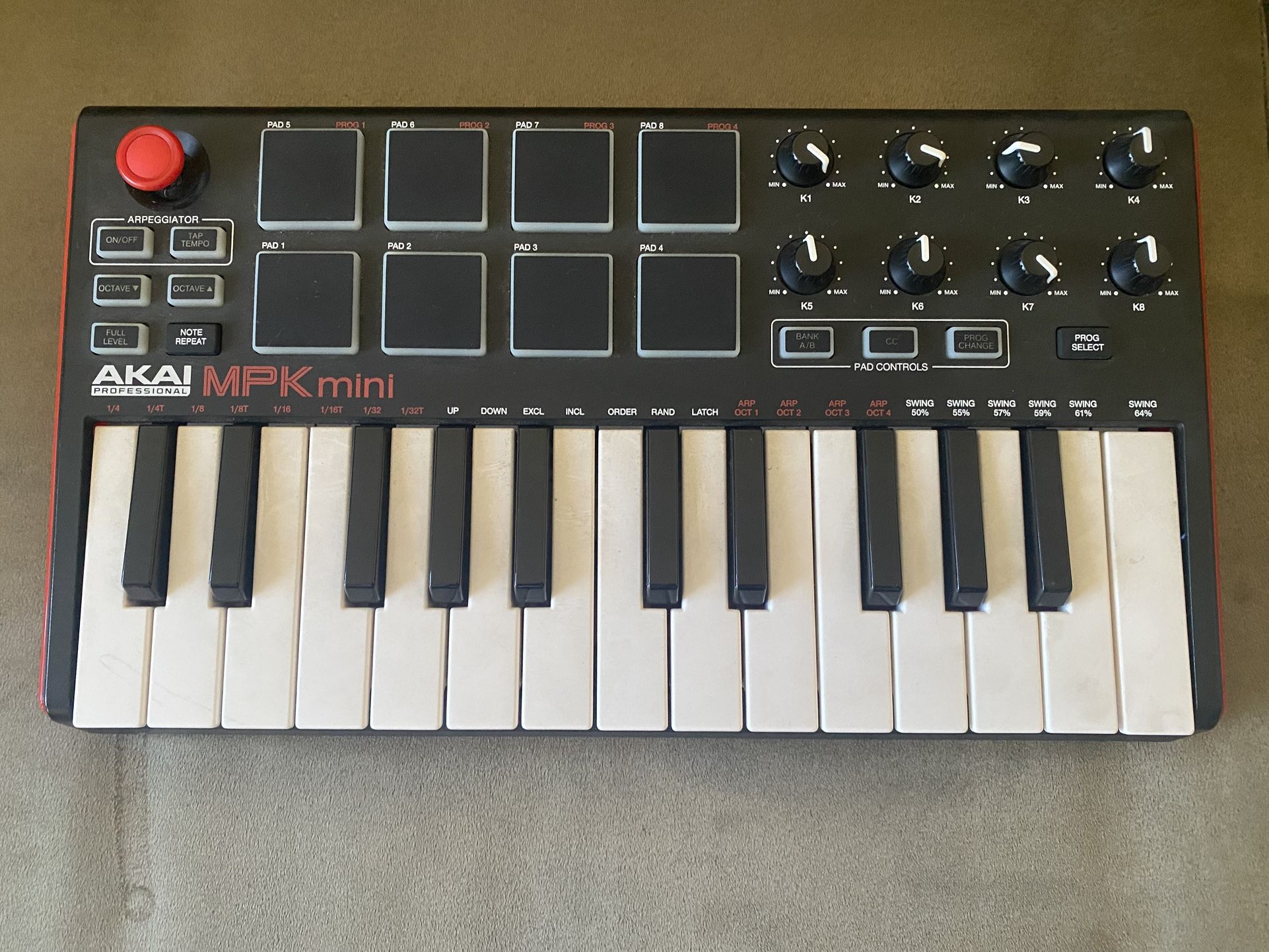 AKAI MPK mini