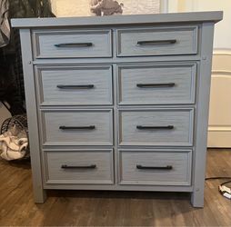 Gray 8 drawer dresser