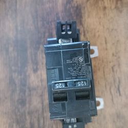 Siemens 125amp main breaker