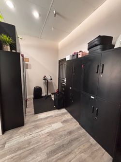 Locker storages with keys 60. Ea