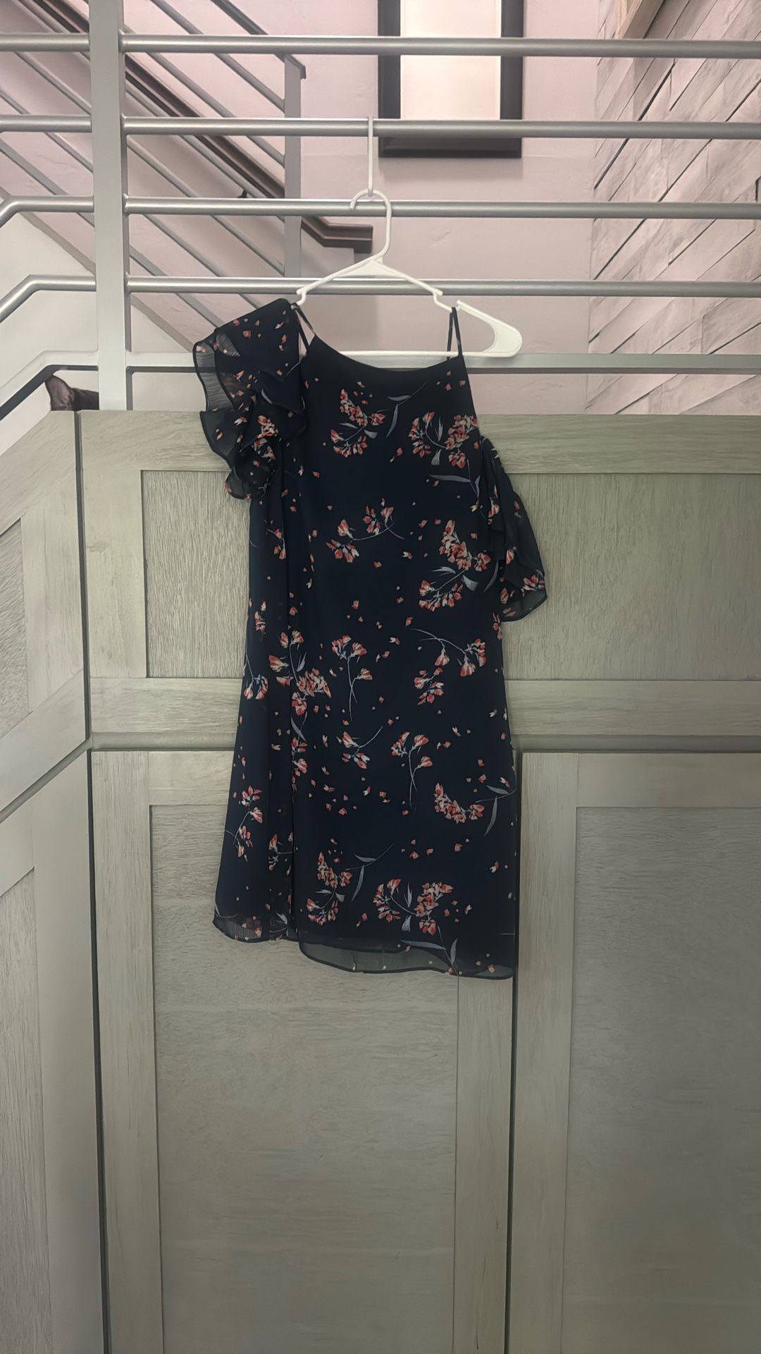 Cynthia Steefe Size 8 Off Shoulder Dress