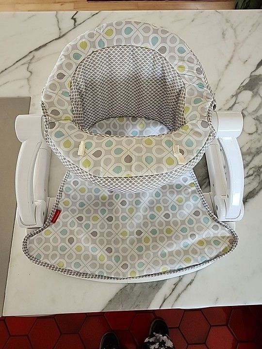 Baby Sit Me Up Seat Fisher Price