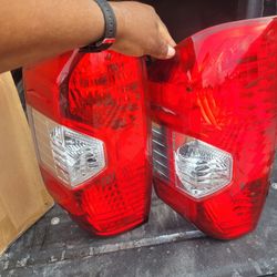 taillights for a Toyota Tundra 2014 to 2021
