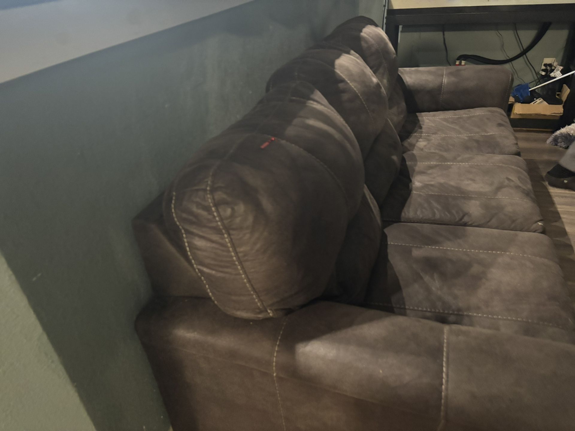 FOLDABLE COUCH