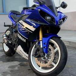 2013 Yamaha R1