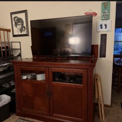 Sunrise Entertainment Center (TV Mount)