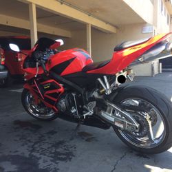 Plate mount