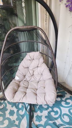 folding hanging chair In NORTH HOLLYWOOD