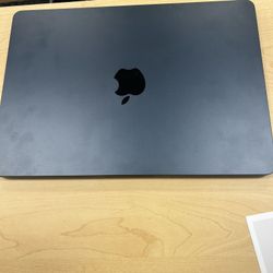Apple - MacBook Air 13.6" Laptop - M2 chip - 8GB Memory - 256GB SSD - Midnight