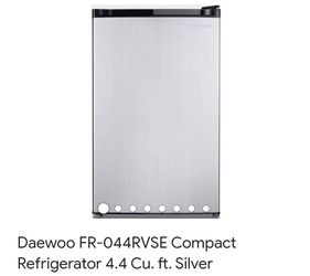 New Daewood Refrigerator 4.4 Cu.ft.