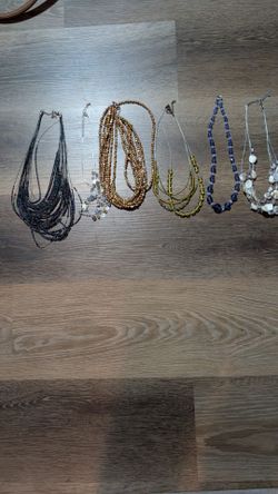 6 Necklace bundle