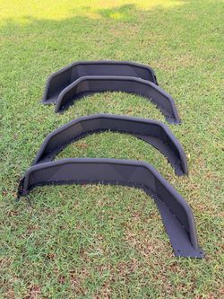 Fender Flares For Trucks Compatible With 2018-2024 Jeep Wrangler JL JLU Unlimited 2/4 Doors ‼️‼️MISSING HARDWARE ‼️‼️ Some scratches shown on photos  
