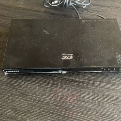 Samsung blue ray player. (NO REMOTE)
