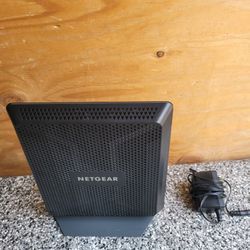 Netgear AC1 900 WiFi Cable Modem Router
Model: C7000v2