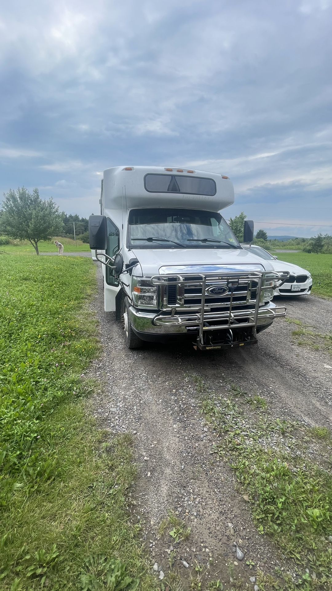 2016 Ford E450 Shuttle Bus