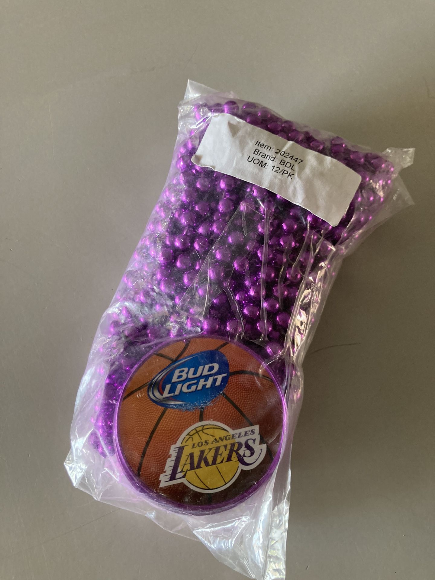 New Sealed Pack Of 12 Bud Light Lakers Basket Ball Mardi Gras Party Bead Necklace