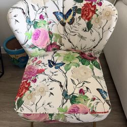 Beautiful Statement Piece Chair 