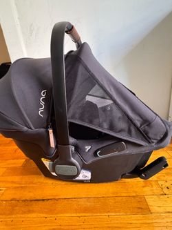 Nuna Infant Car Seat