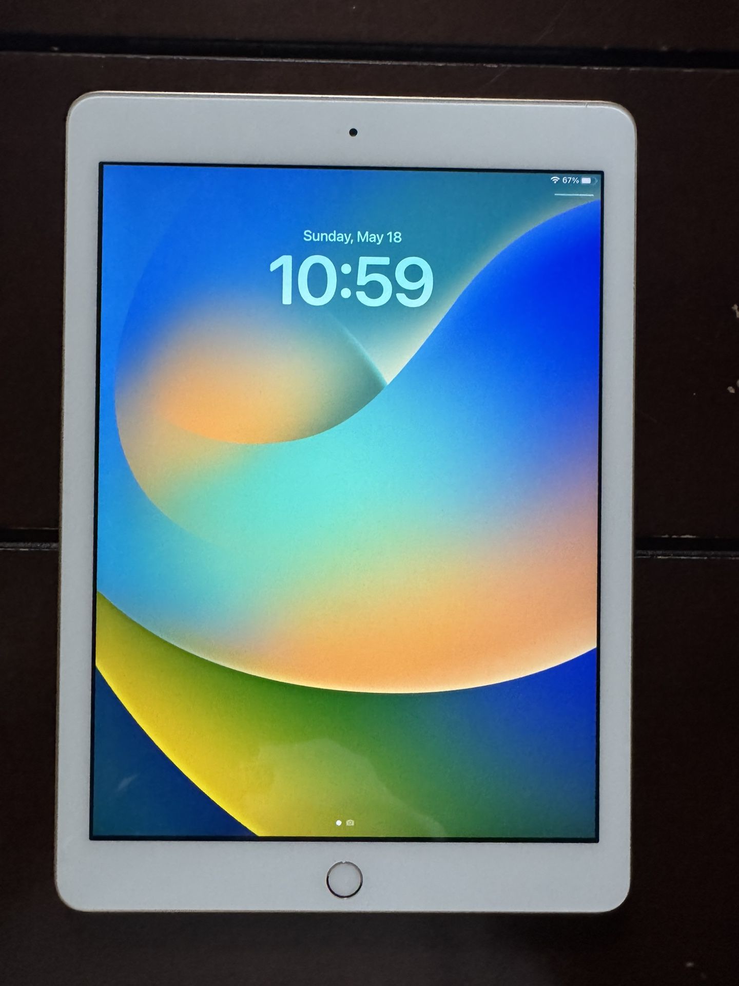 Apple IPad 5th generation (16GB) White/Rose Gold