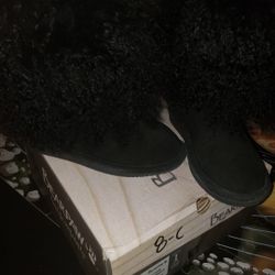 Child Fur Boots Size 1