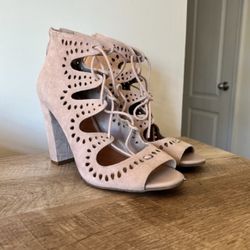 14th & Union Suede lace up heels