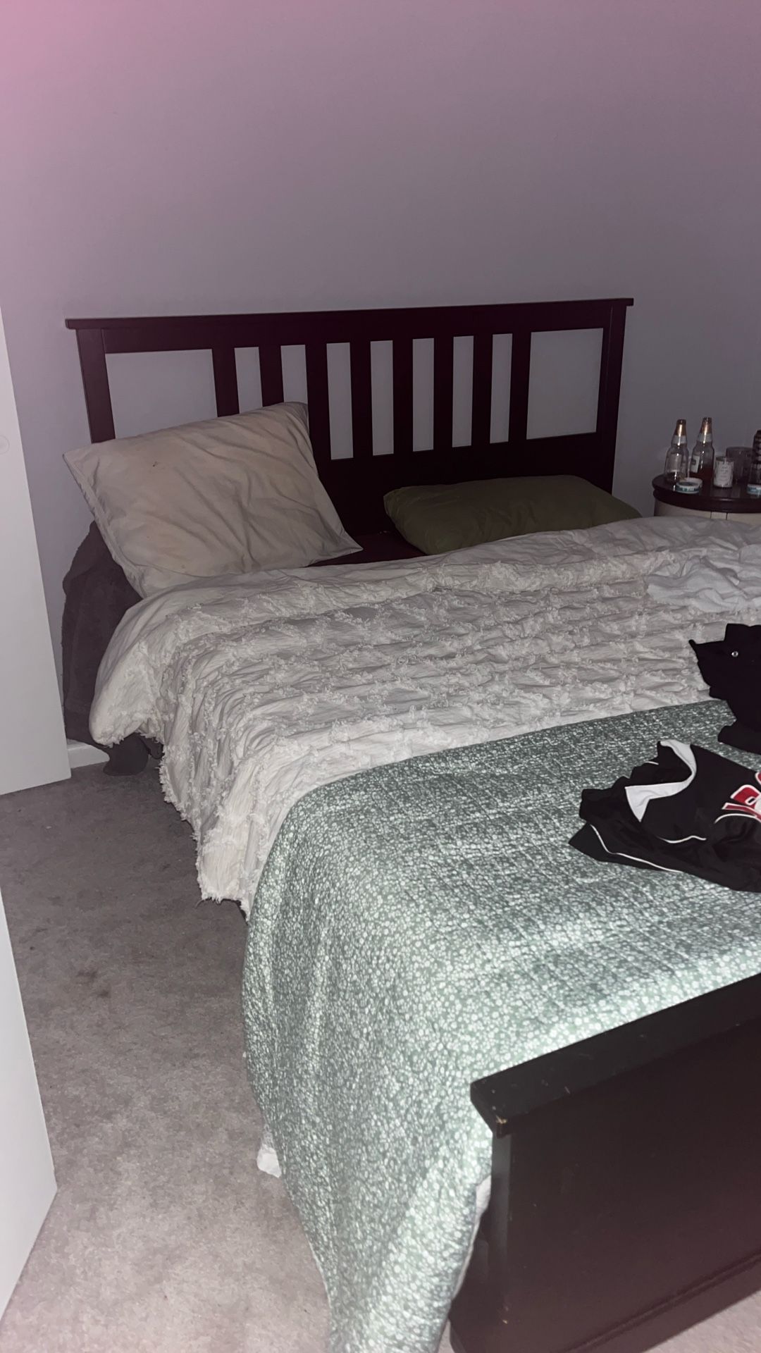 QUEEN SIZE BED + FRAME