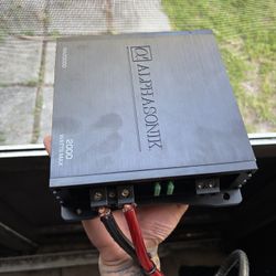 Amp With Speakers 