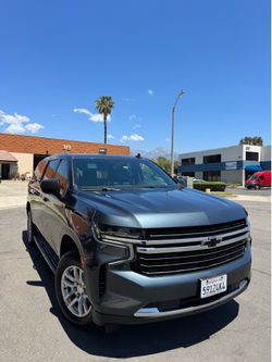 21 Chevrolet Suburban LT sport