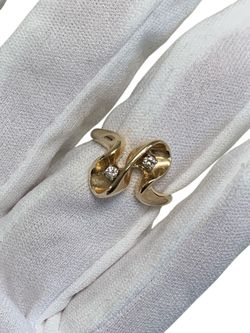 Gold diamond ring #32623