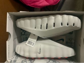 NIKE MIND 001