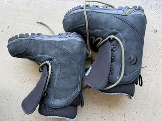 Brand NEW Flux Snowboard Boots Size 11.5 