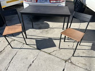 Black Dining Table w 2 chairs