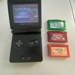 Gameboy Advance SP and Pokémon Emerald/Ruby/Emerald