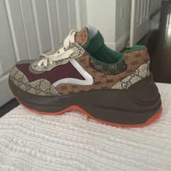 Gucci Shoes 