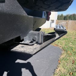 BodyArmor 5136 Universal Hitch Skid Plate